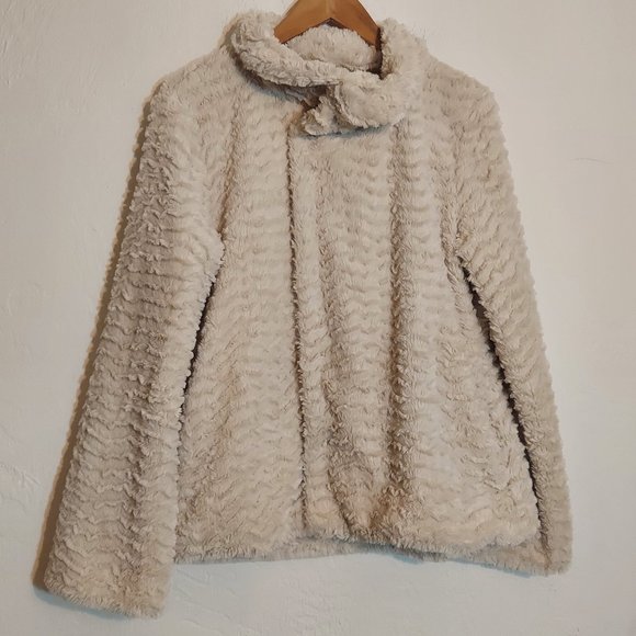 Patagonia Coat - Picture 2 of 4